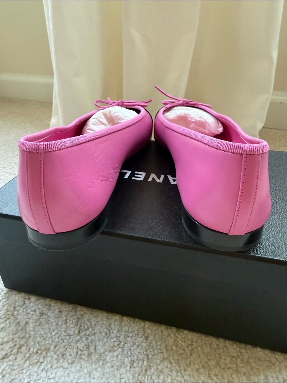 Chanel pink leather flats - Picture 7 of 8